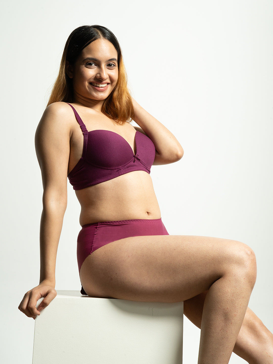 revoue comfy padded wirefree low coverage wine t-shirt bra and wine seamless hipster panty combo