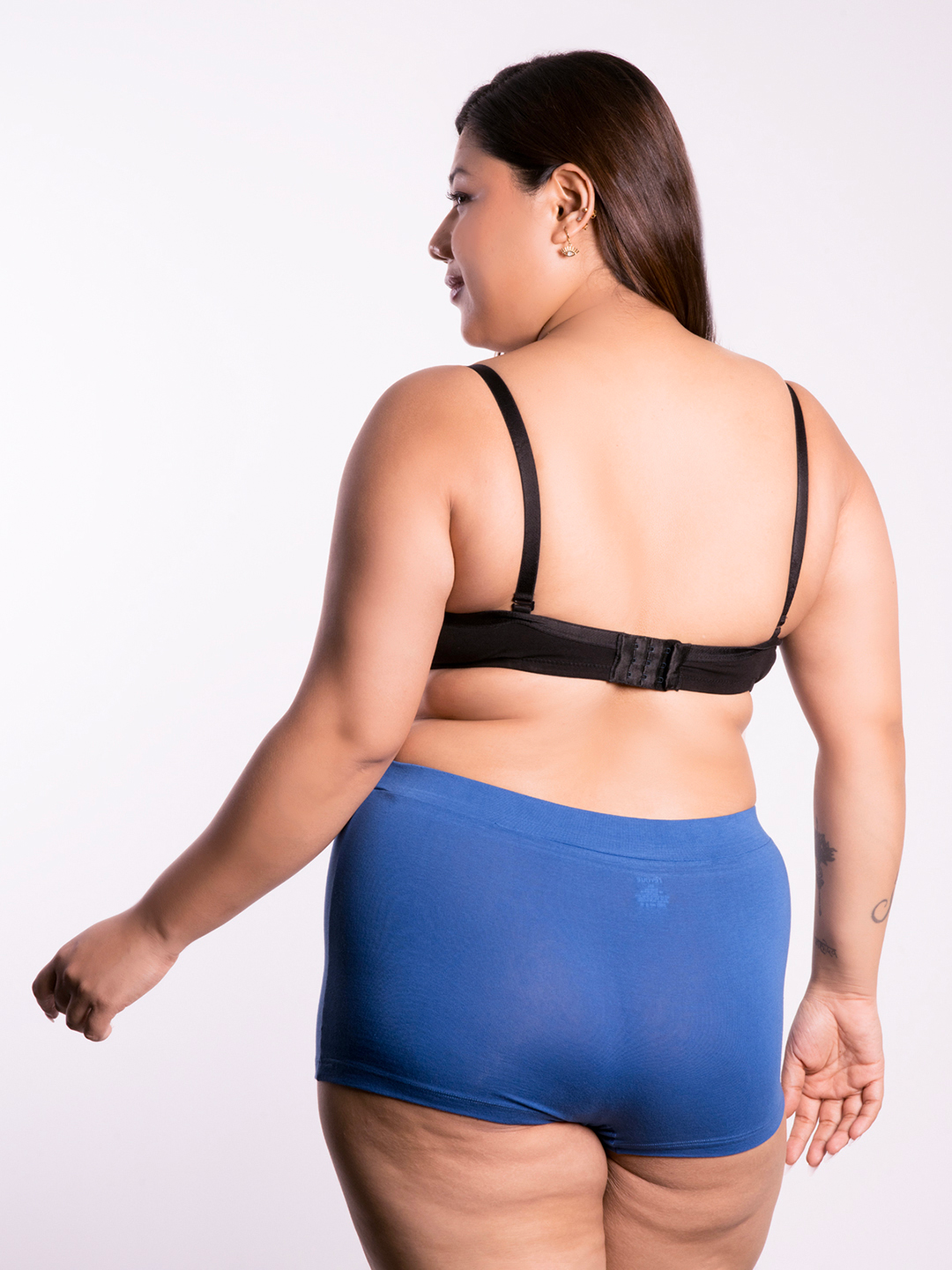 revoue comfy padded wirefree low coverage black t-shirt bra and blue boyshort panty combo