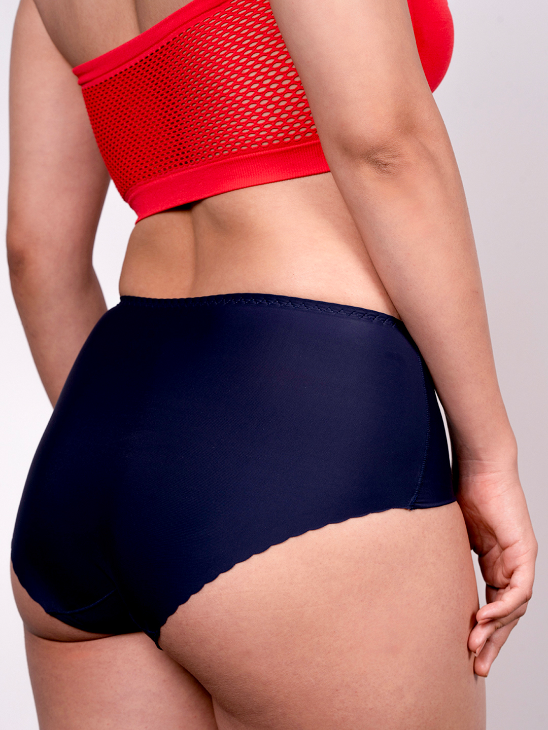 revoue invisible panty line seamless laser cut medium rise full coverage hipster panty